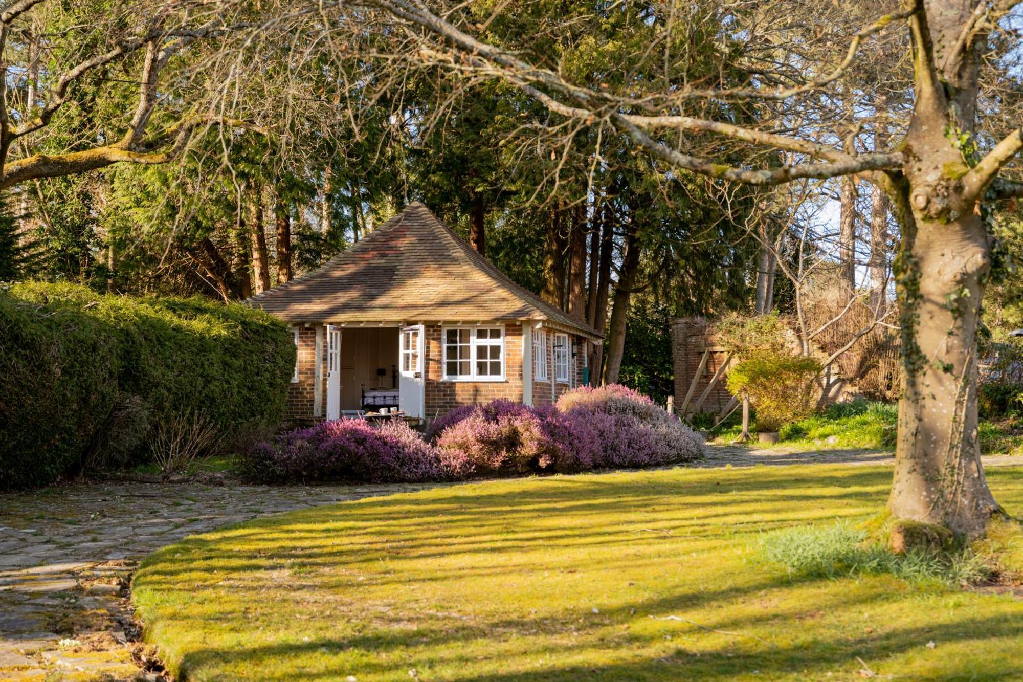 Old Mill Lodge By Huluki Sussex Stays Hurstpierpoint Luaran gambar